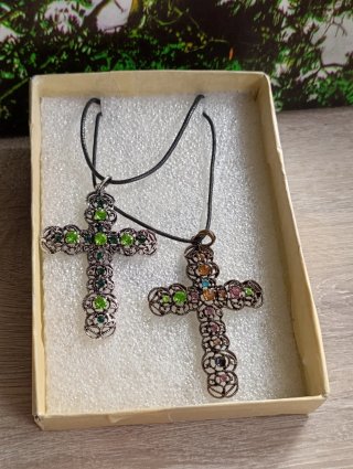 Collares con Cruces Decoradas