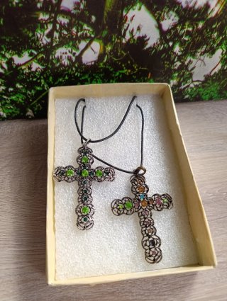 Collares con Cruces Decoradas