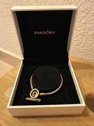 Pulsera Pandora Aro y Talla