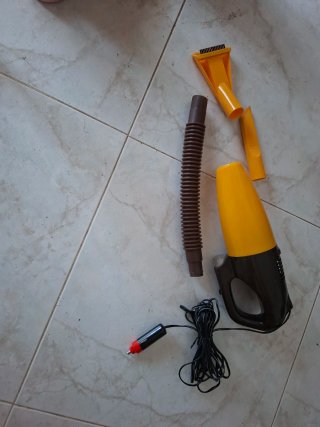 Aspirador Coche 12V Accesorios Incluidos