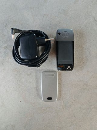 Alcatel One Touch 525 2002 Móvil + Cargador
