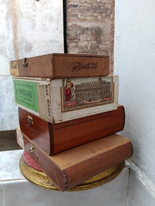 Collezione di Scatole di Sigari Antiche