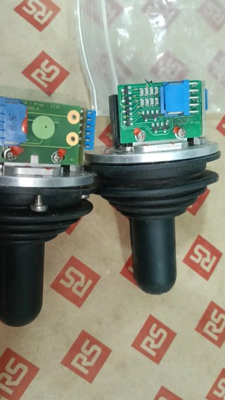 Joystick Hetronic JH-2K.