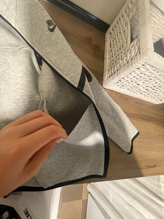 Chaqueta Nike Tech Gris
