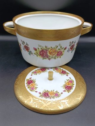 Sopera de Porcelana Alemana Dorada