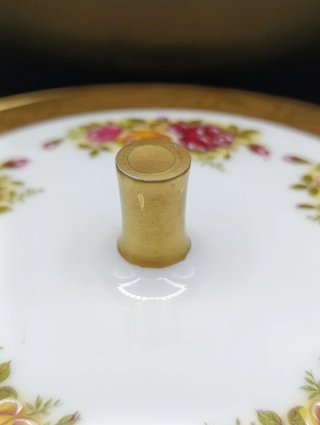 Sopera de Porcelana Alemana Dorada