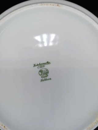 Sopera de Porcelana Alemana Dorada