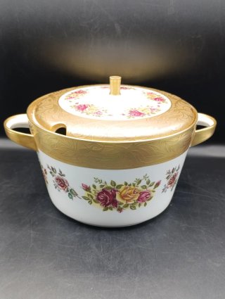 Sopera de Porcelana Alemana Dorada