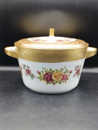Sopera de Porcelana Alemana Dorada