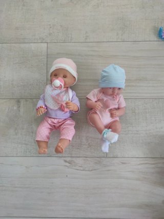 Carrito gemelar con bebés