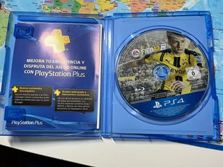 Lote 4 Juegos PS4: COD WW2, Just Dance 2019, FIFA