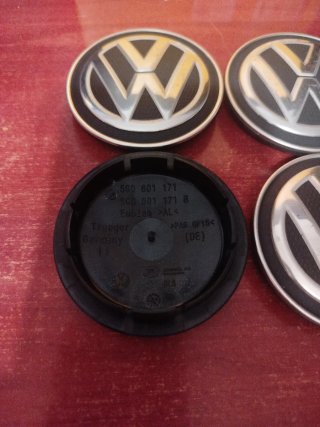 Tapabujes Originales VW Golf (4 unidades)