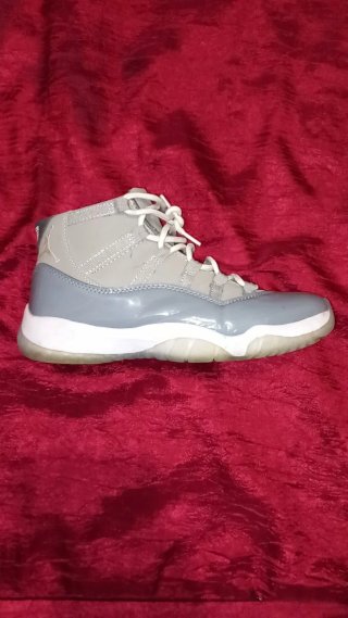 Jordan 11 Grigie