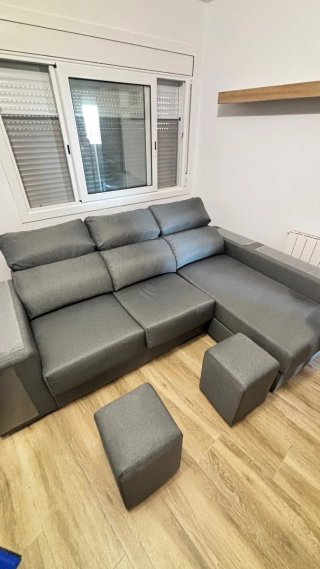 Sofá chaiselongue gris tela