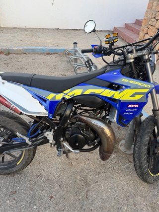 Moto 49cc Enduro/Supermoto Azul y Blanca