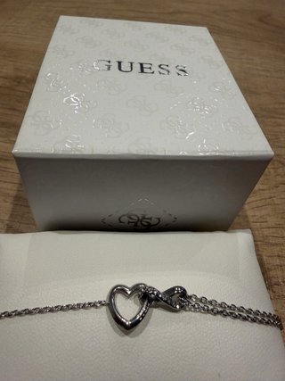 Pulsera Guess Corazón