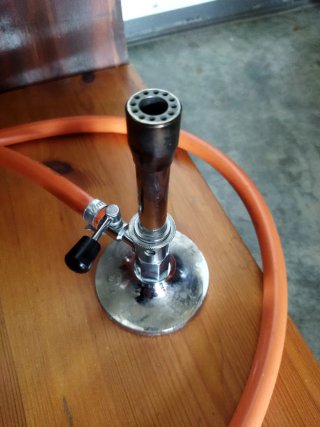 Bruciatore a gas butano con regolatore