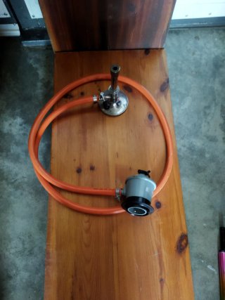 Bruciatore a gas butano con regolatore
