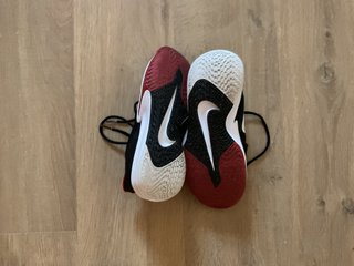 Zapatillas Nike Precision 8 Negras Rojas