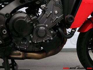 YAMAHA TRACER 9