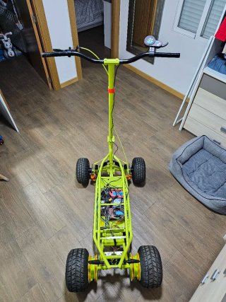 patinete eléctrico 4 ruedas