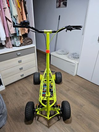 patinete eléctrico 4 ruedas