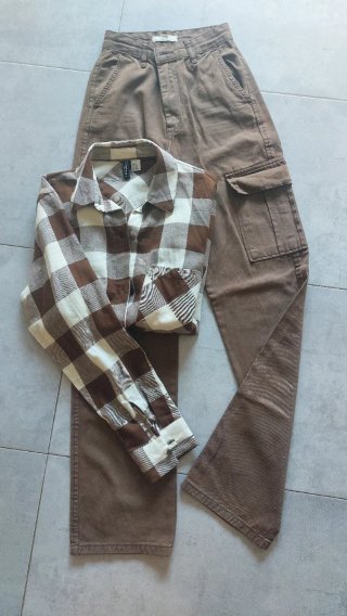 Conjunto Camisa y Pantalón Cargo Marrón