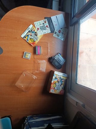 Nintendo DS Lite + juegos cartuchos