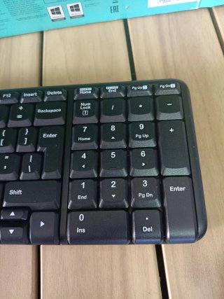 Combo Teclado y Ratón Logitech MK220 Negro