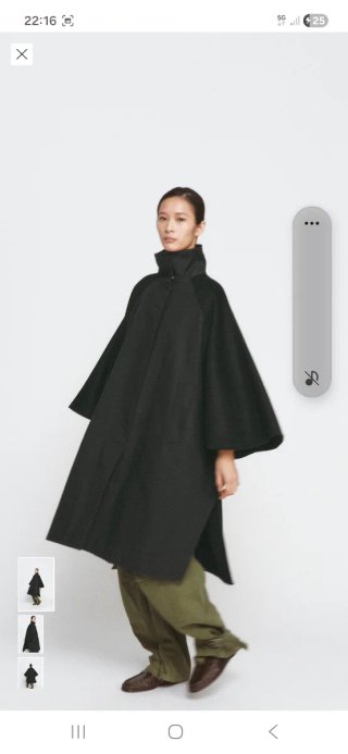 Capa negra de lana Zara Collection nueva sin estre
