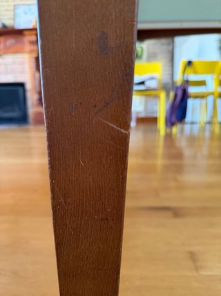 Mesa extensible madera y cristal 70s. Buen estado.