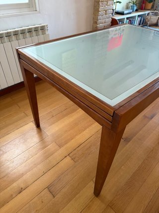 Mesa extensible madera y cristal 70s. Buen estado.