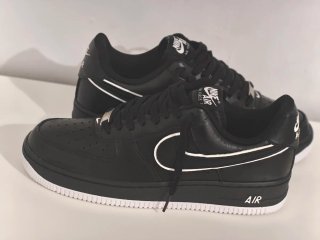 Nike Air Force 1 Negras y Blancas