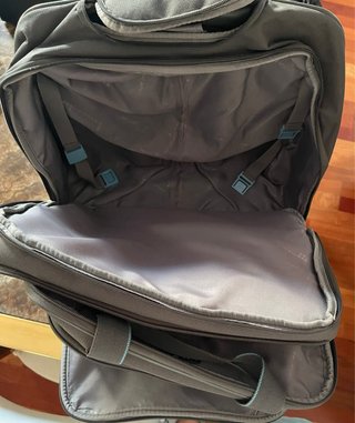 Maletín con ruedas gris y azul