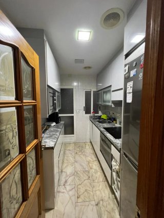 ​Se alquila 1 habitación libre en piso compartido