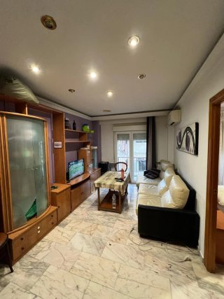 ​Se alquila 1 habitación libre en piso compartido