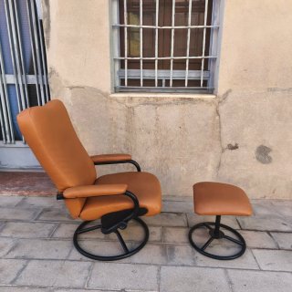 Sillón relax abatible con reposabrazos
