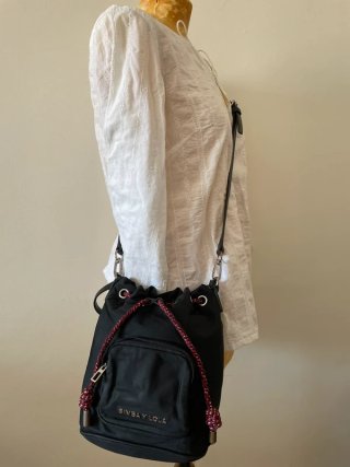 Bolso bombonera Bimba y Lola negro