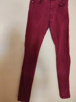 Pantalón push up rojo
