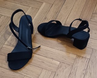 SANDALIAS TACÓN