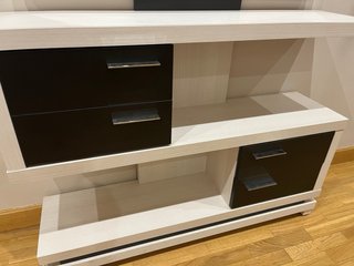Mueble de entrada recibidor blanco y negro