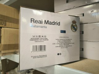 Manta con mangas Málaga CF y R. Madrid
