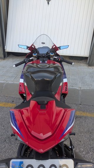 Honda CBR1000RR-R SP 2024