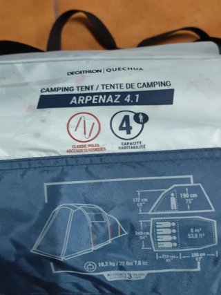 Tienda de campaña azul