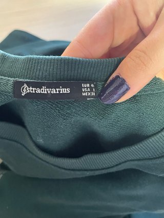 Sudadera Straduvarius verde con estampado