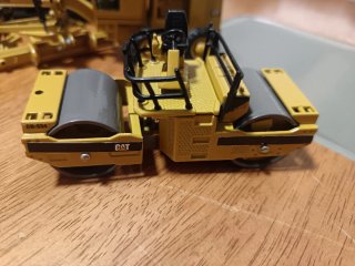 3 máquinas miniatura de hierro Joal