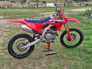 Honda CRF 450 con 53 horas