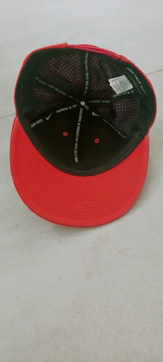 Gorra Nike Air Roja