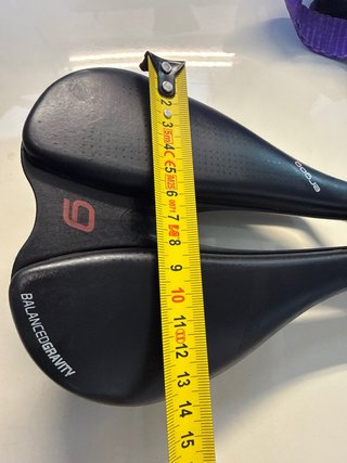 Sillín Ergonómico Negro