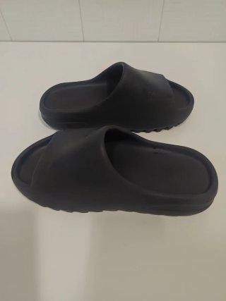 Adidas Yeezy Slide Gris